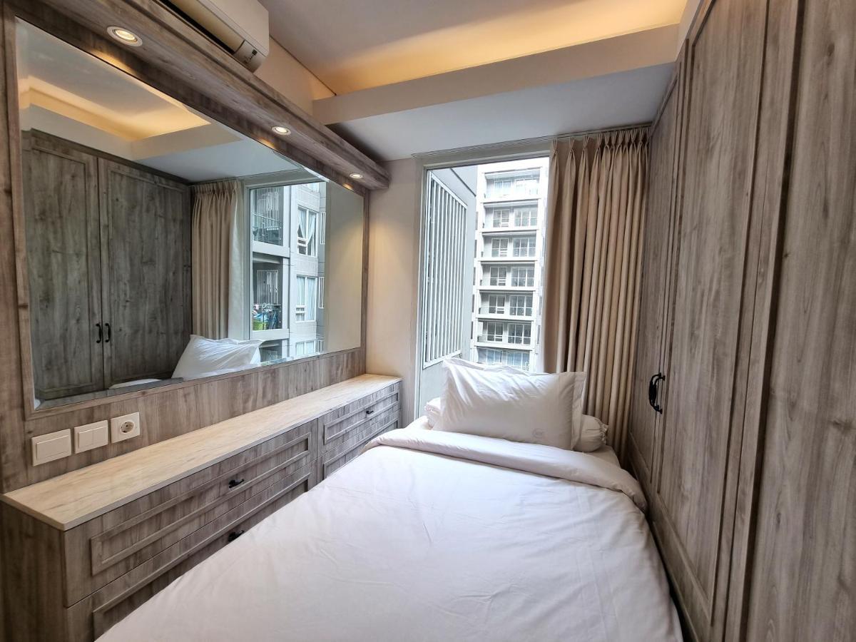 Apartemen New! Luxury Landmark 2+1br 96m *