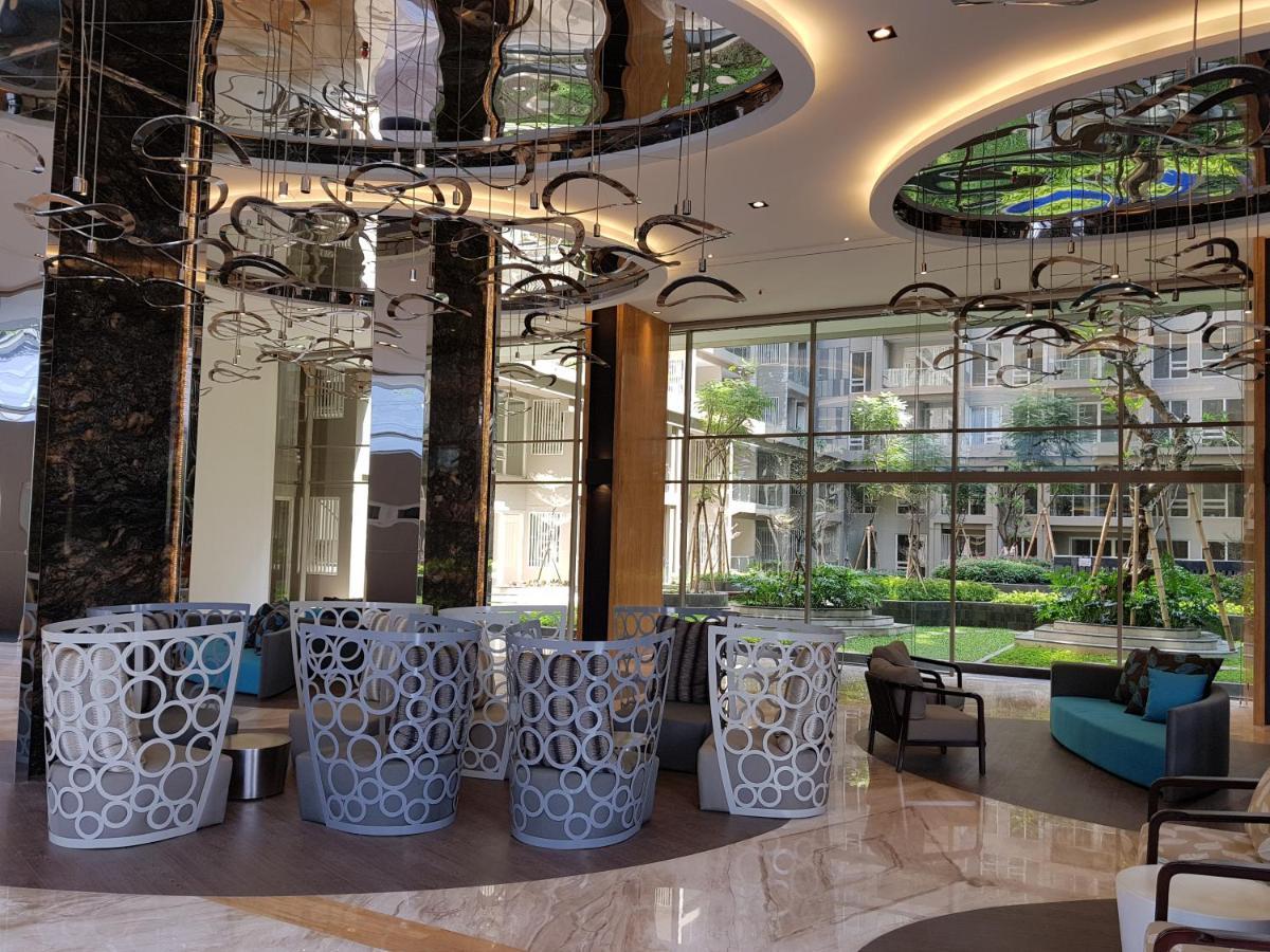 Apartemen New! Luxury Landmark 2+1br 96m *